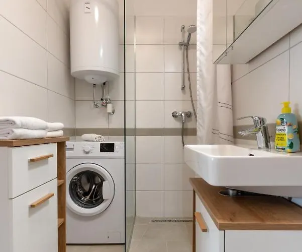 Gruene Ruhelage, 20 Minuten Ins Zentrum Und Parkgarage Apartman *