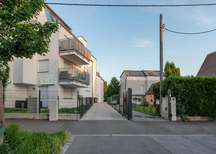 Gruene Ruhelage, 20 Minuten Ins Zentrum Und Parkgarage Bécs