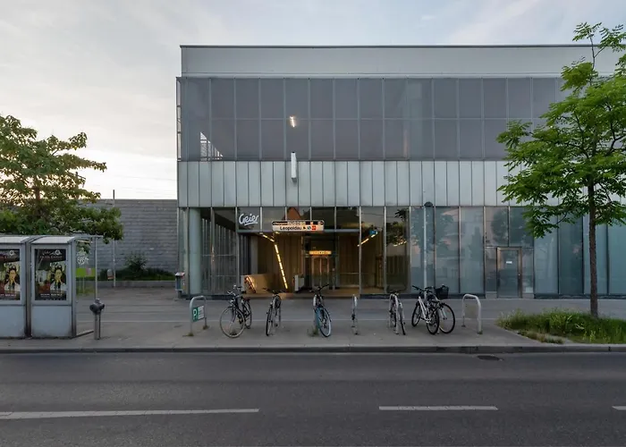Gruene Ruhelage, 20 Minuten Ins Zentrum Und Parkgarage