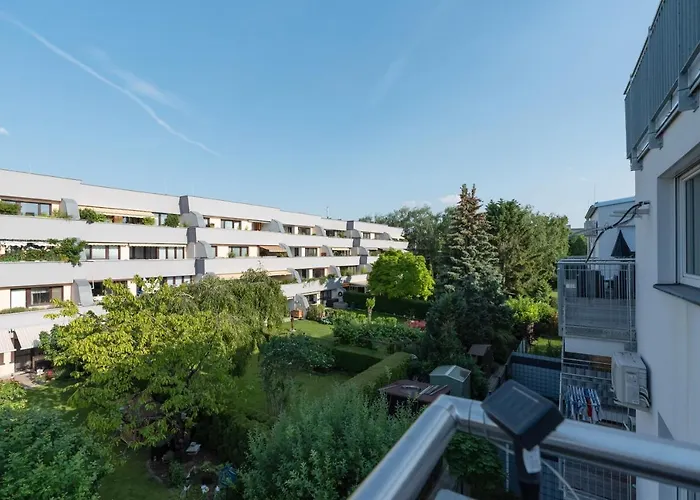 Gruene Ruhelage, 20 Minuten Ins Zentrum Und Parkgarage Apartman Bécs